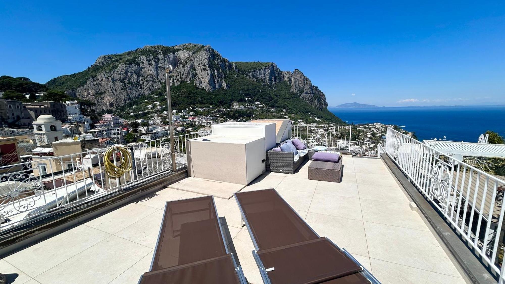 Rooftop Luxury Suite By Caprirooms エクステリア 写真